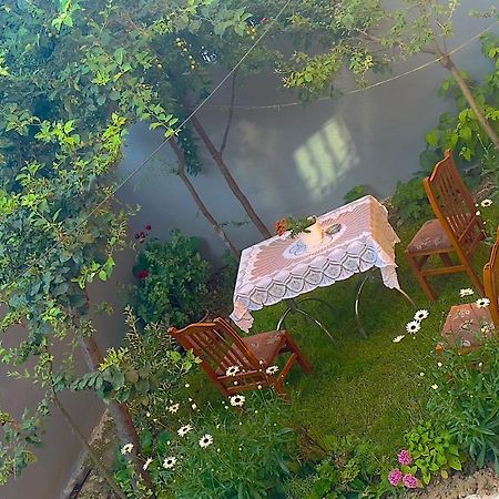 Guri Guest House Pogradec Esterno foto